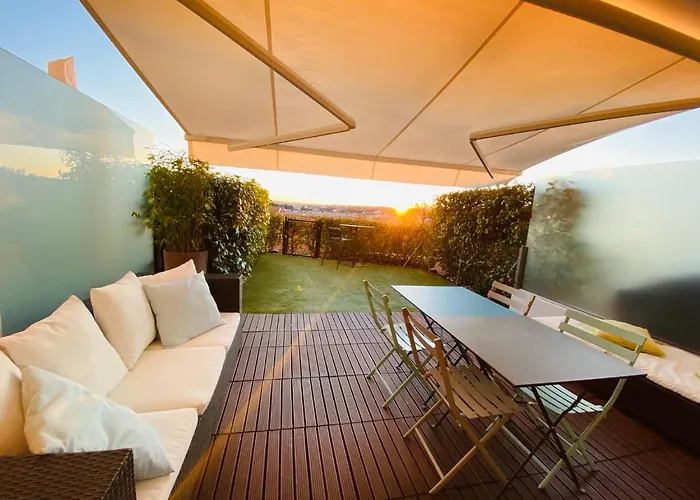 Luxury Flat Nice Panoramic View - Swimming Pool - Parking - Terrace